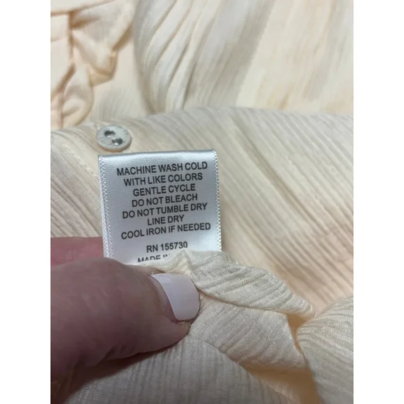 NWT Laura Ashley Vintage Inspired Crème Semi-Sheer Blouse with Puff Sleeve Sz L - Picture 7 of 7